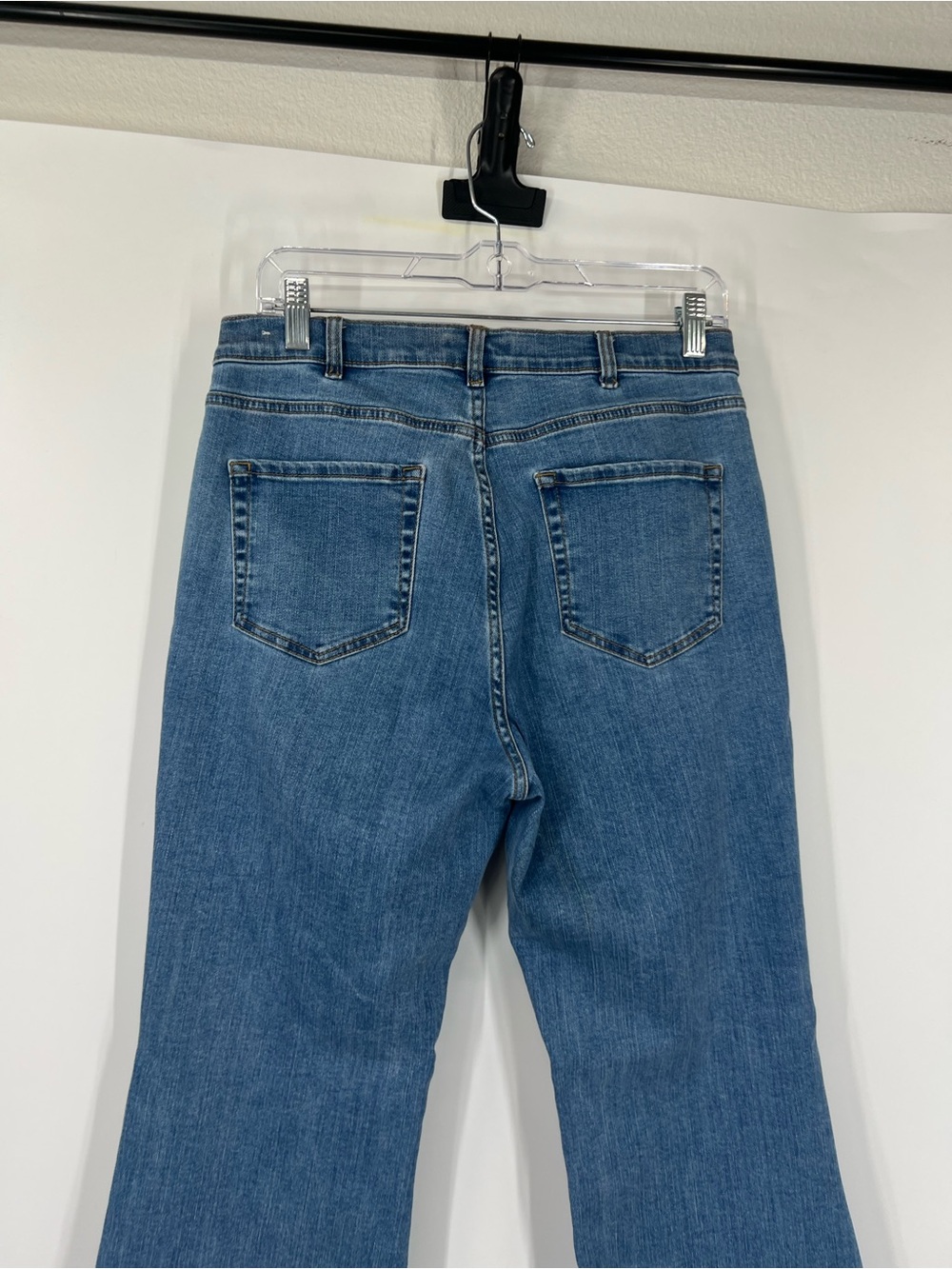 J. McLaughlin High Rise Flared Jeans - Picture 6 of 9